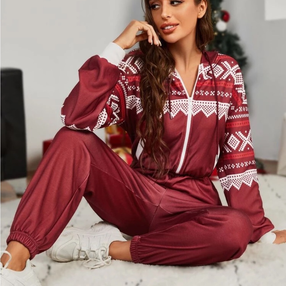 Women's Burgundy Jumpsuit with Nordic Pattern - Picture 3 of 4